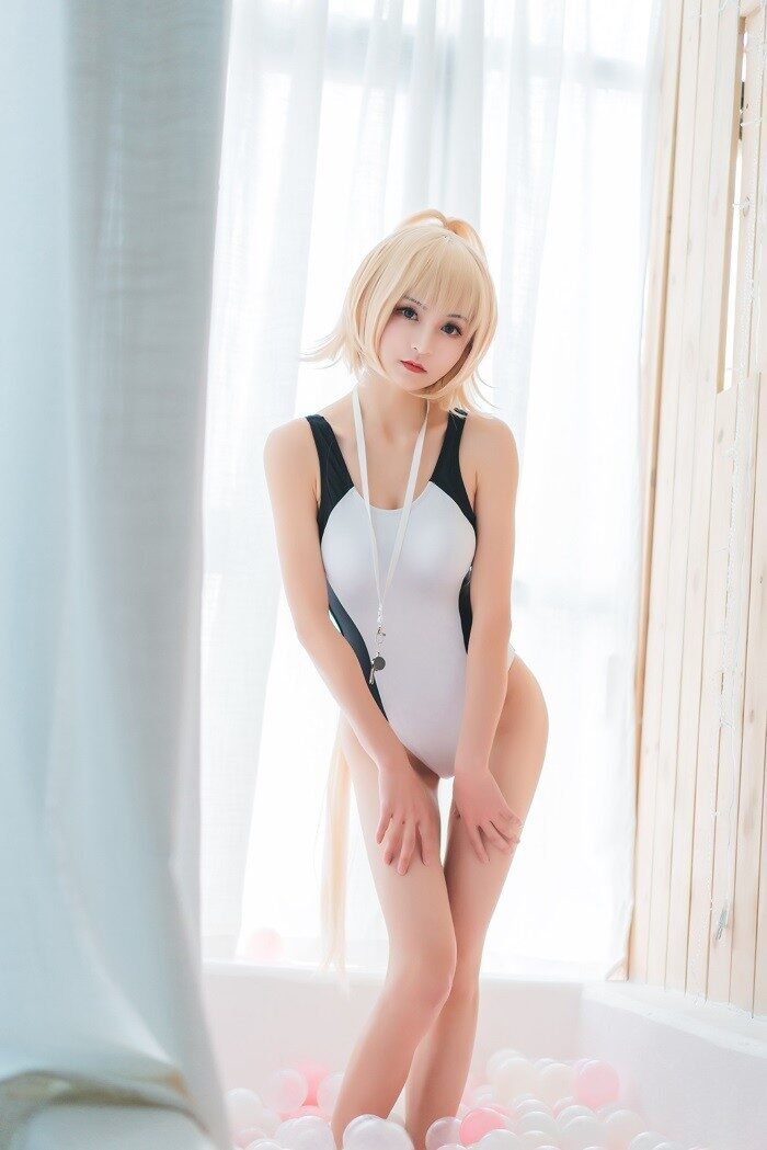 风之领域精品写真@No.181 黑白条纹泳装 [39P/362MB]