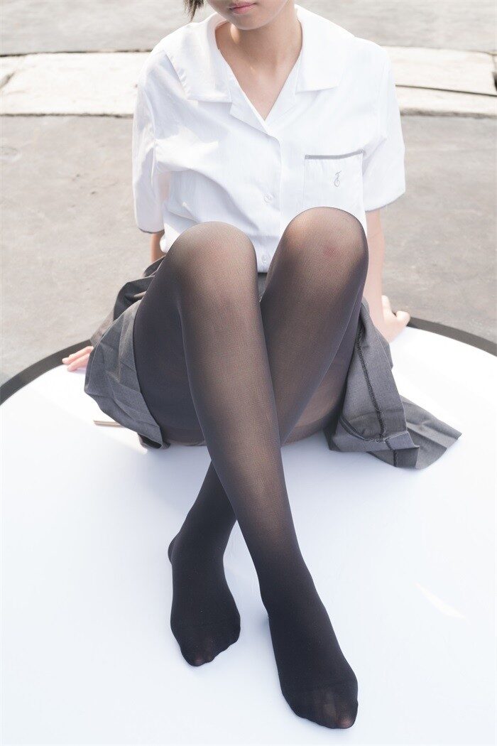 森萝财团精品@R15系列-031 [95P/511MB]