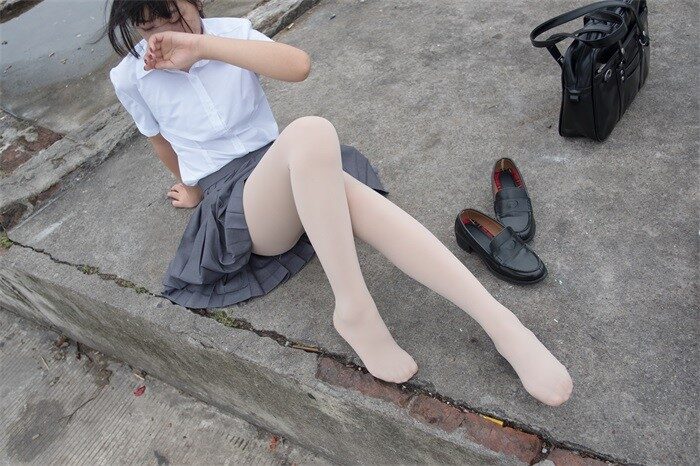 森萝财团精品写真@BETA-005 白丝高中生 [75P/498MB]