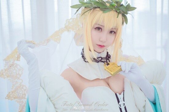 逆天颜值Coser「黑川」呆萌模样让粉丝瞬间恋爱了！