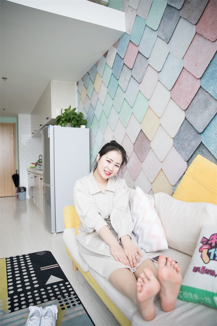 勿恋传媒 No.117 蕾-送你一朵小小de太阳 [169P/1V/3.08GB]