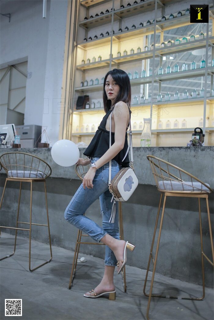 [IESS异思趣向] 2019.09.20 丝享家576：云芝《日常版牛仔裤里丝》[84P/23MB]