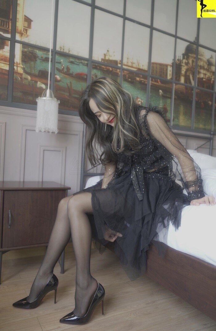 丝慕写真 第031期 模特：Miya 一元之《一丝京华》[43P/48MB]