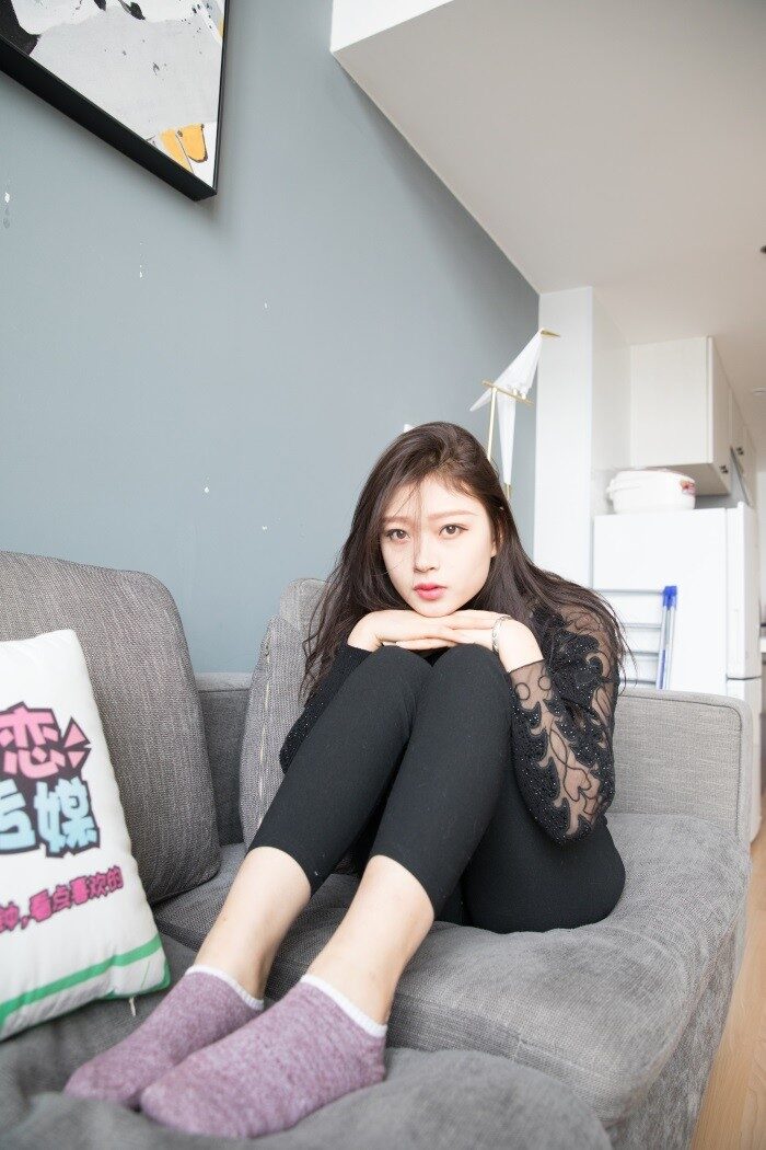 勿恋传媒 No.111 陌非-港风的大冷艳与小姓感 [177P/2V/3.48GB]