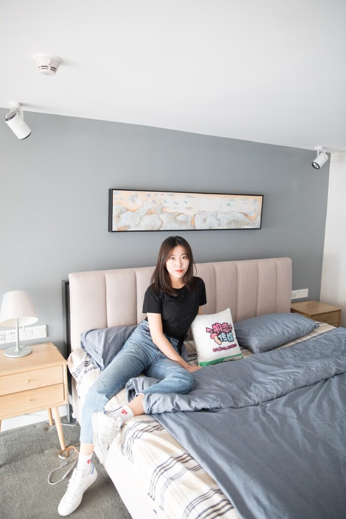 勿恋传媒 No.132 Elise-床边的白色板鞋搭配白色棉袜与灰色棉袜 [147P/1V/3.05GB]