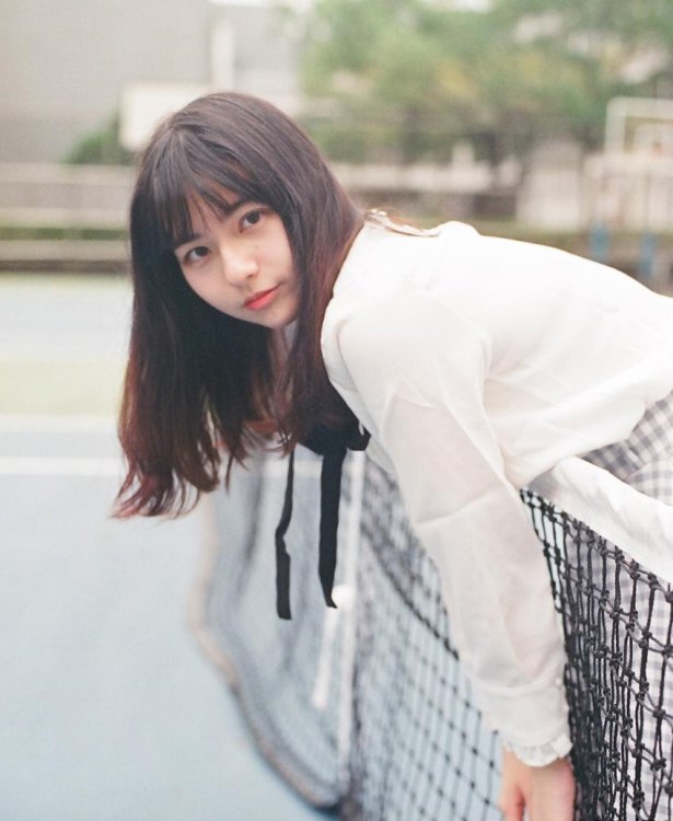 我爱台妹，李荣浩《大太阳》MV女主角！超甜萌感日系小清新「吴沂瑾 Leona」眼下桃花痣超勾魂