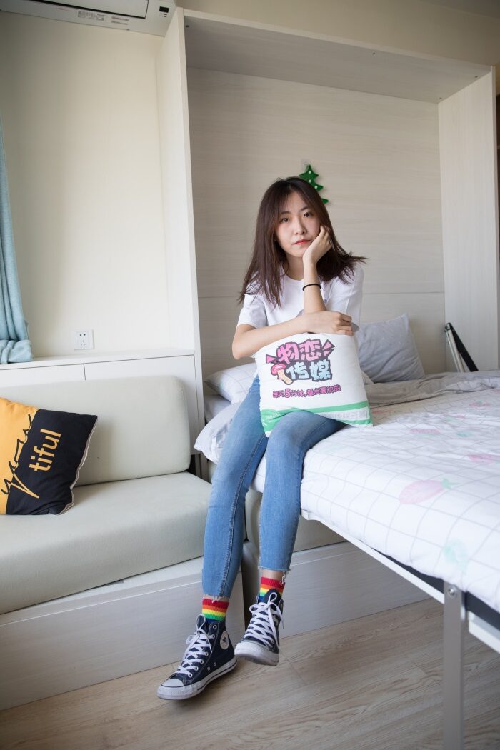 勿恋传媒 No.154 Elise-纯情的她 [160P/1V/3.13G]