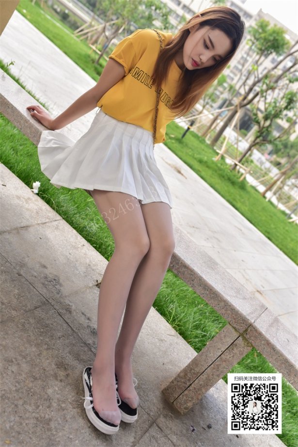 大生模拍 No.066 静静-湿润的丝袜脚 [55P/1V/323MB]