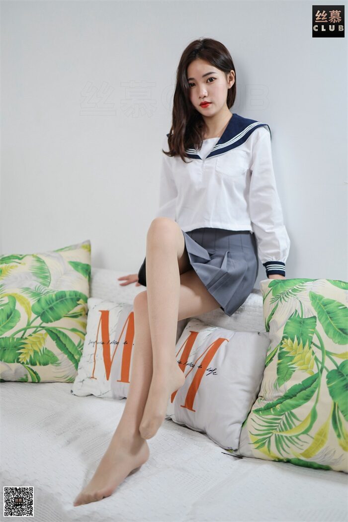 丝慕写真 SM120 天天一元 文欣 – JK至服心跳 [85P/70.8MB]