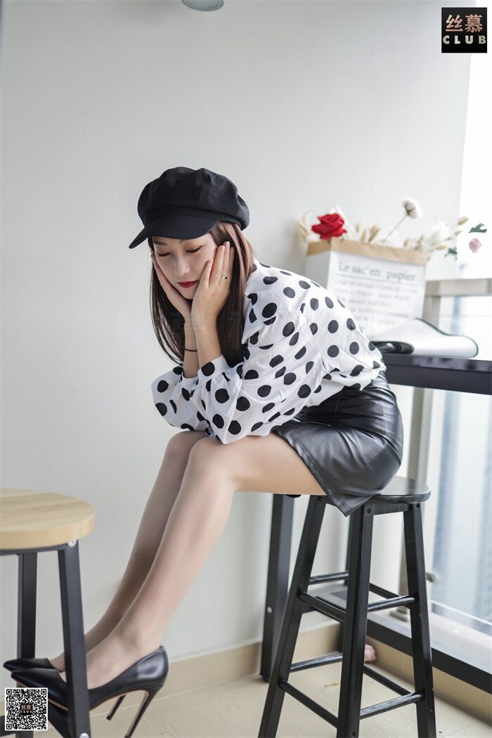 丝慕写真 SM105 天天一元 小腕 – 戴帽子的姑娘 [67P/51.3MB]