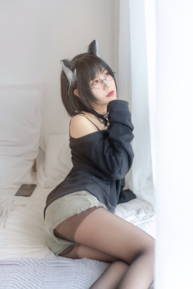 微博妹字@逐月SU 可爱的猫娘 [27P/68MB]