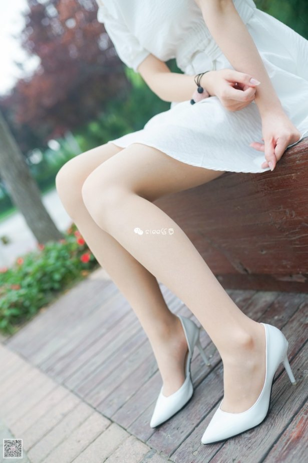 [SIEE丝意] No.335 娜娜 享受简单清晰的美 [60P/108MB]
