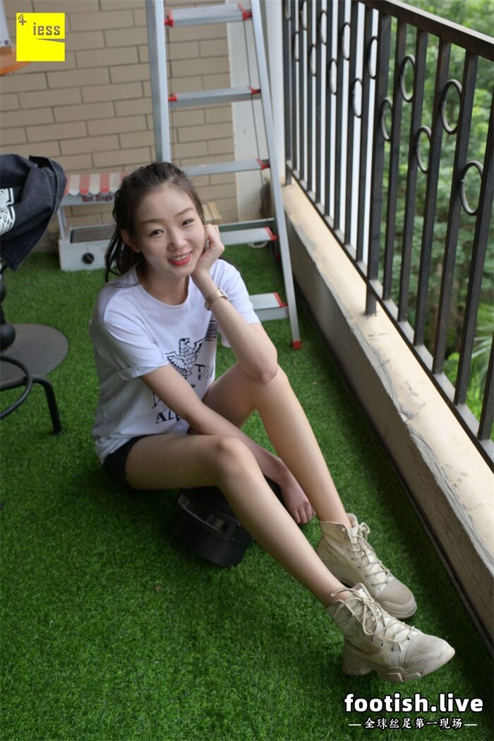 [IESS异思趣向] 普惠集 169-腿霸的一组日常随拍 [92P/125MB]