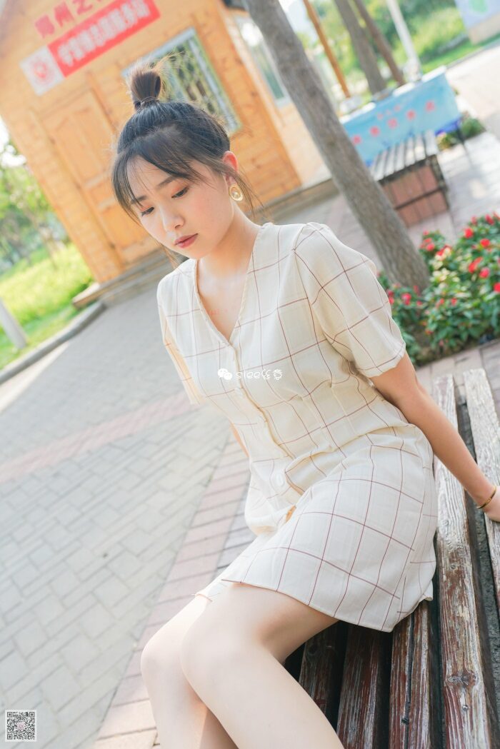 [SIEE丝意] No.332 冰冰 夏日的暖阳 [76P/185MB]