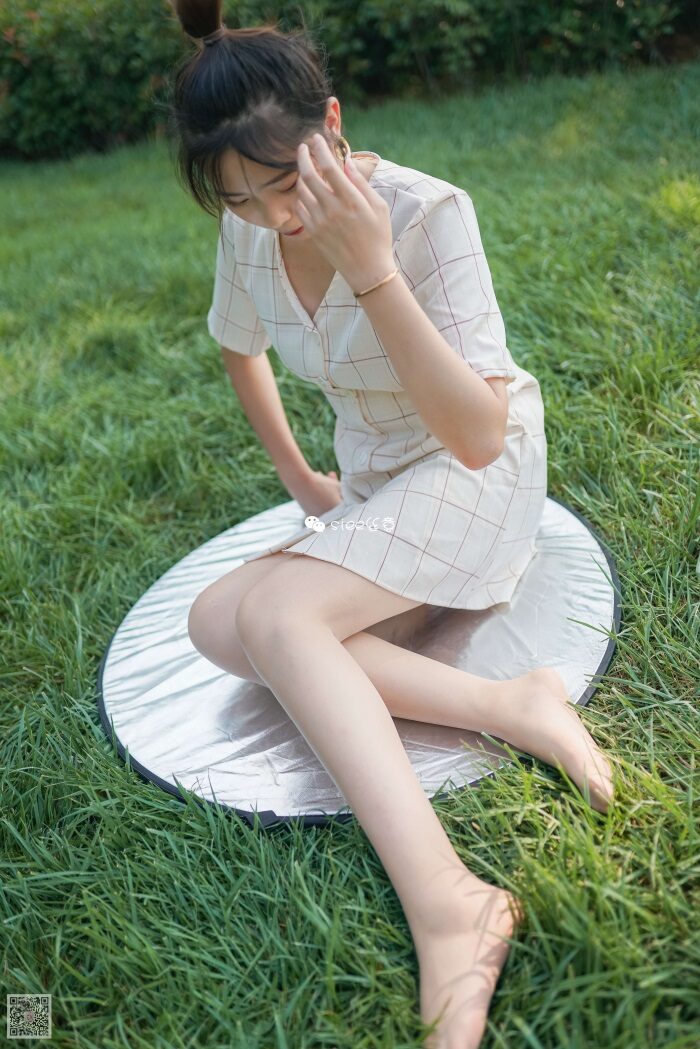 [SIEE丝意] No.329 冰冰 花开无语，叶落有声 [55P/191MB]