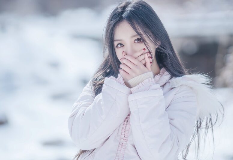 人气动漫Coser@Shika小鹿鹿 雪景 [28P/154MB]