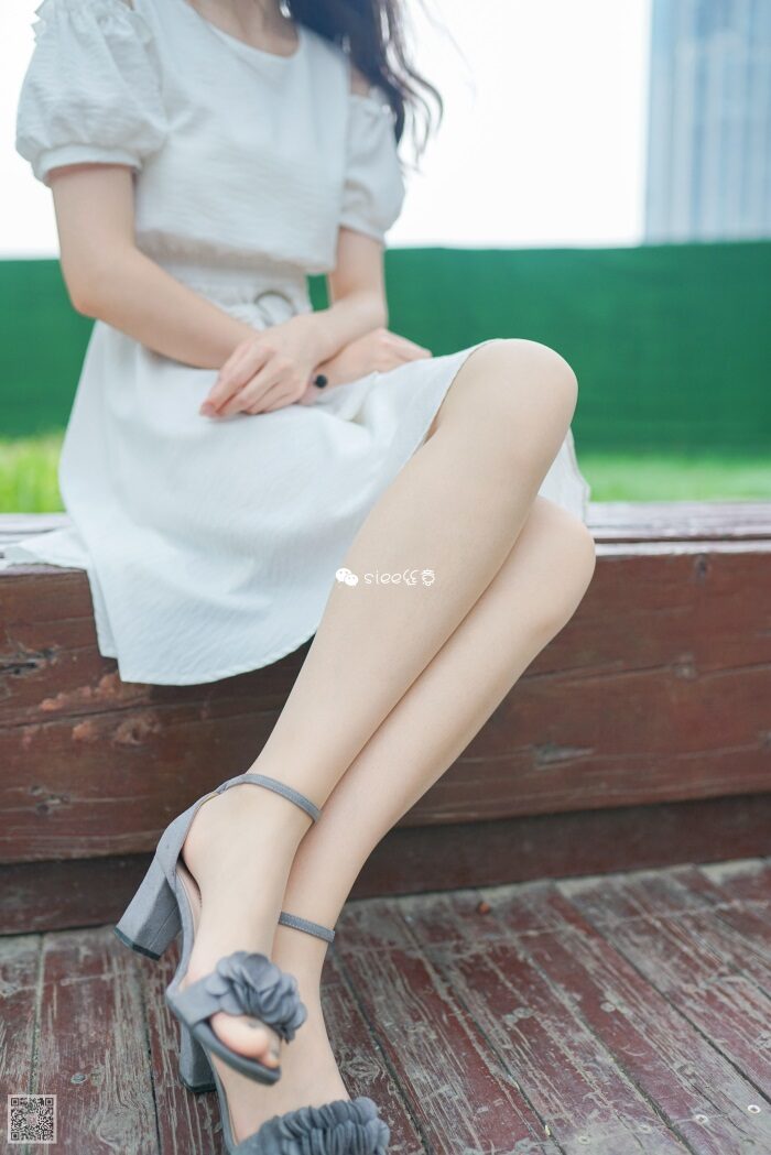 [SIEE丝意] No.327 娜娜 雨落不知何处 [58P/101MB]