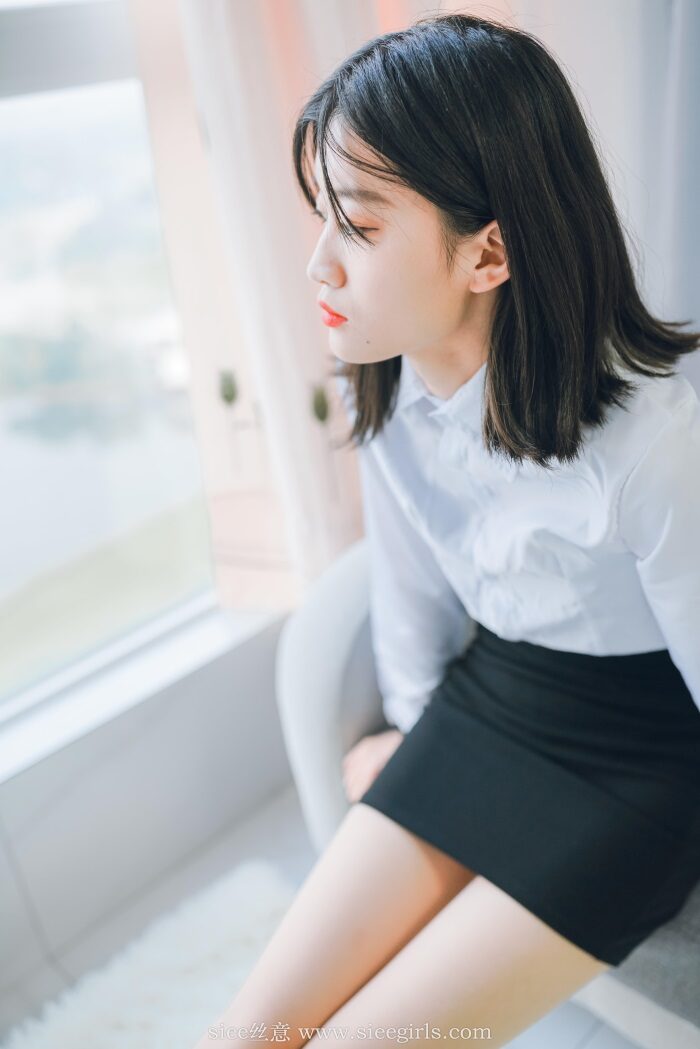 [SIEE丝意] No.396 含含～叶落惊喜 [65P/121MB]