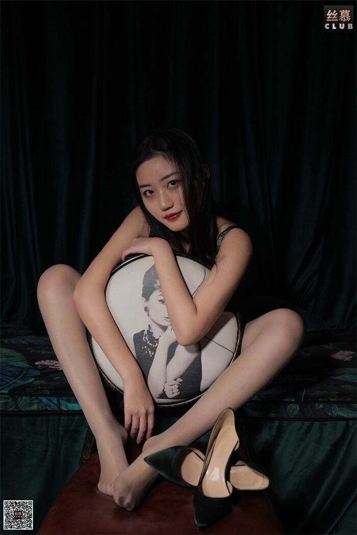 丝慕写真 SM155 天天一元 双双《犯规的玉姐》[80P/95MB]