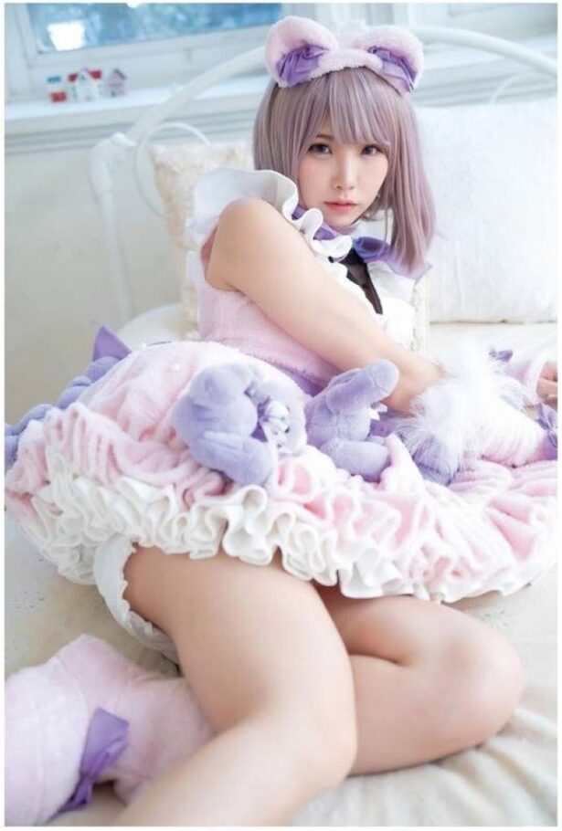 这篇超萌《配上兽耳简直无敌的Enako》最新杂志写真送上