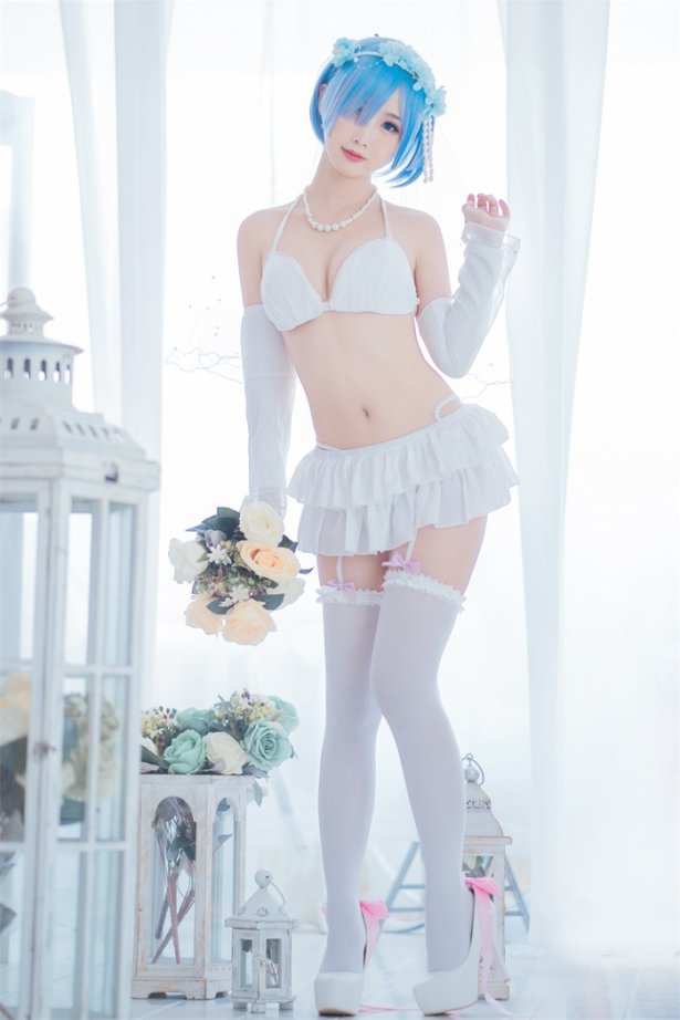 人气动漫Coser@面饼仙儿 – 花嫁蕾姆 [28P/186MB]