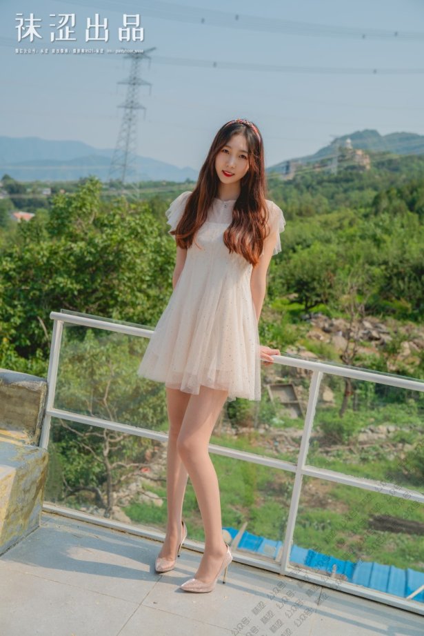 袜涩写真 VOL.066 思甜 呼吸小院 [60P/0.99G]