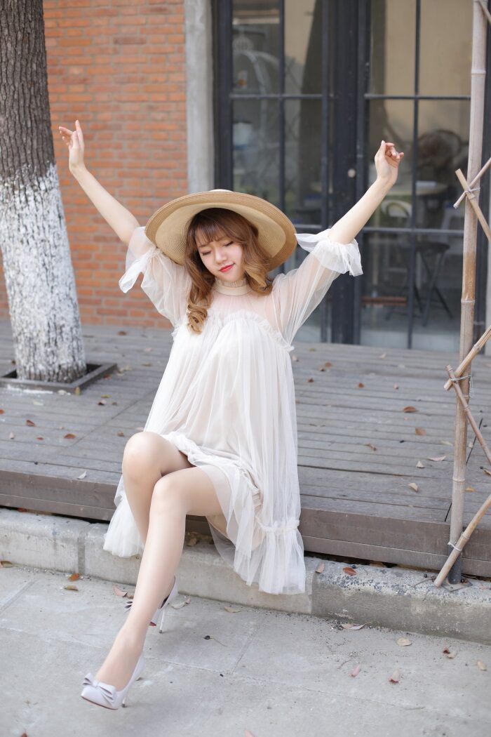 奈丝写真 NO.056：高高-故事的小黄花 [37P/460MB]