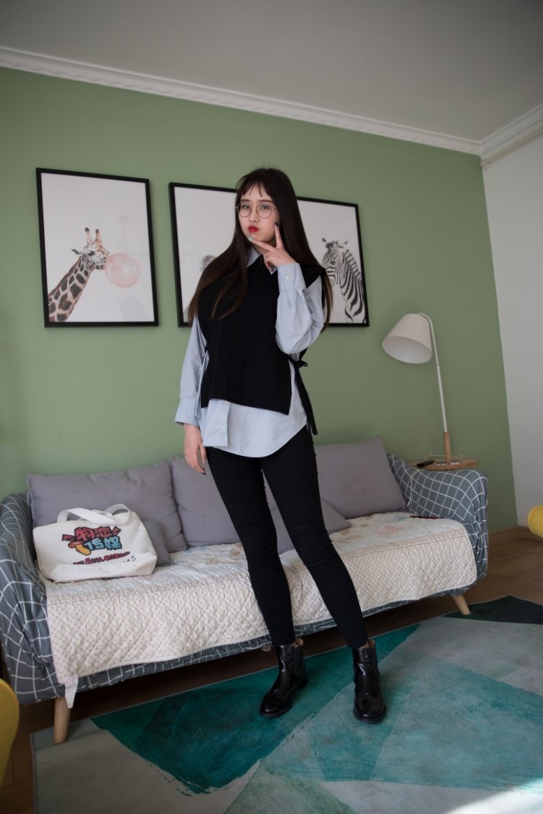 勿恋传媒 No.331 菲菲-流浪嘉年华 [150P/1V/3.8G]