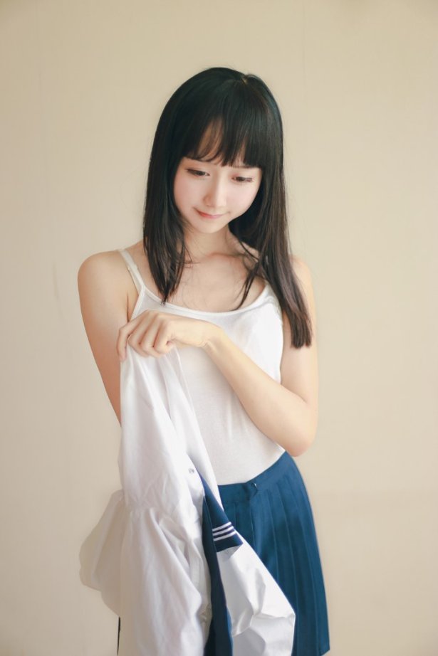 网荭Coser@木绵绵OwO – 水手服cos大图 [27P/17MB]