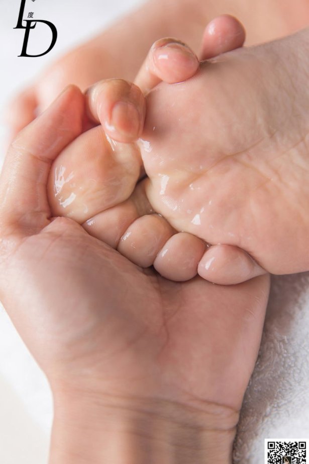 [零度摄影] VOL.39 曼茹 水嫩足底[71P/183MB]