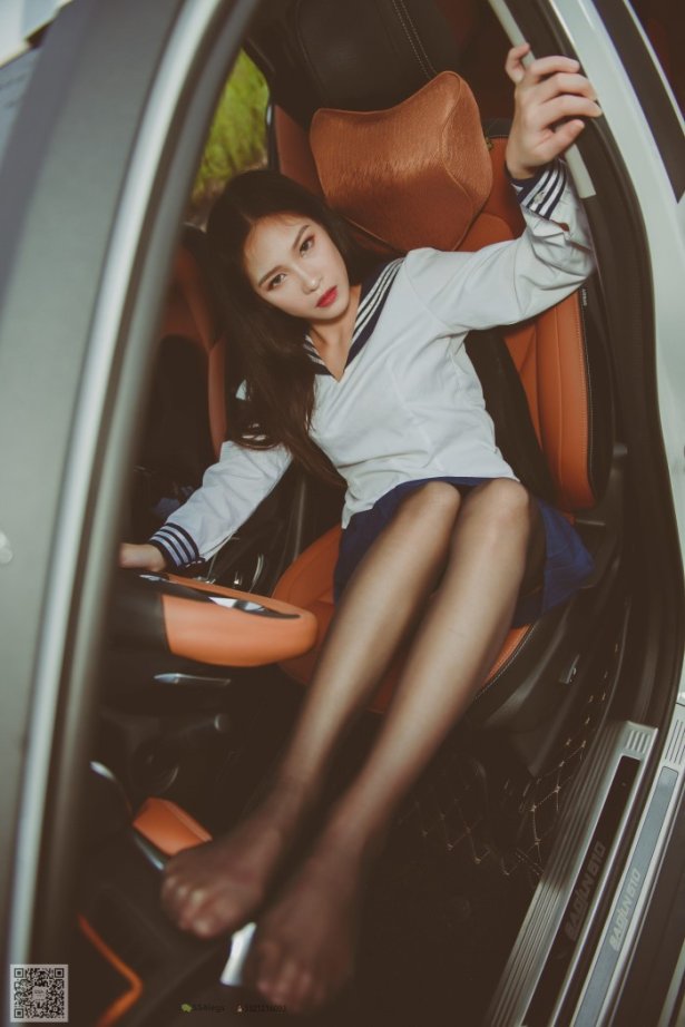 SSA丝社 第017期：小丝妹佳佳黑色长筒练车记 [62P/60M]