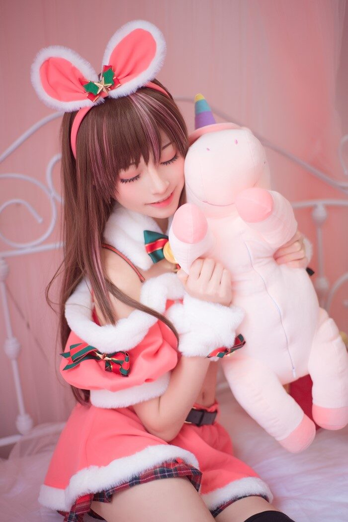 人气Coser动漫博主@绮太郎 圣诞节2 [20P/185MB]