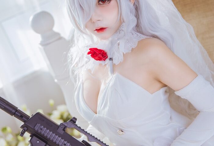 微博红人Coser@日奈娇 礼服 [40P/375MB]
