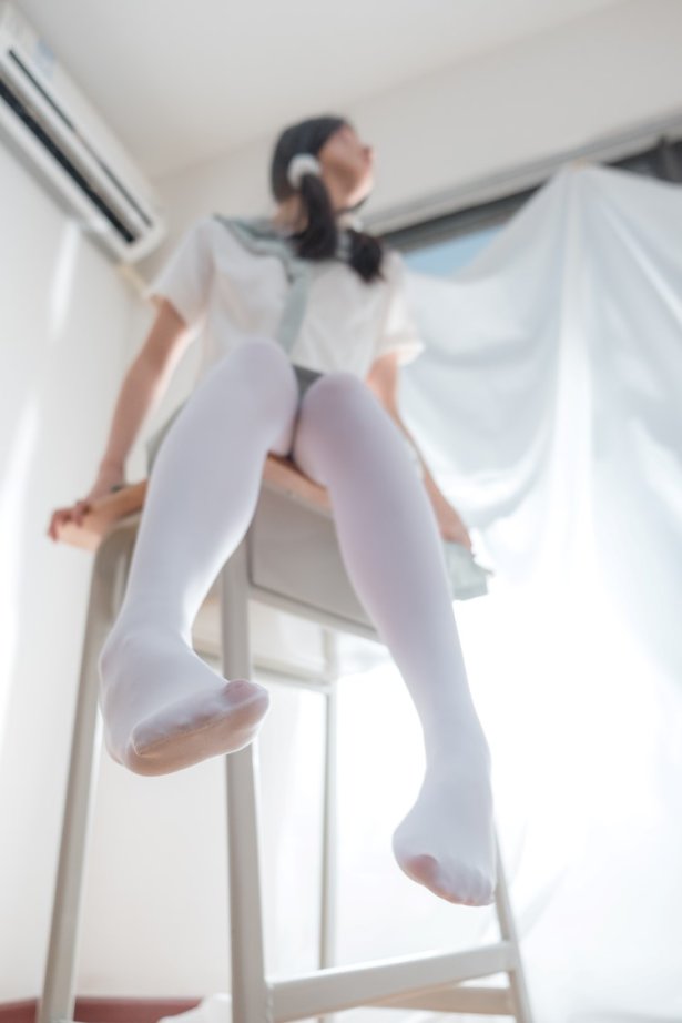 喵写真 VOL.025 双马尾XUE妹白丝 [63P/201MB]