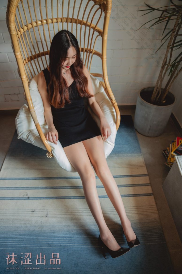 袜涩写真 VOL.072 思甜-黑 [58P/126MB]