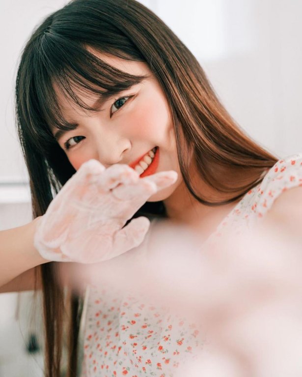 清纯学生妹「아희」甜萌气质仿佛初恋　「水汪大眼+无辜小脸」绝对无敌啊