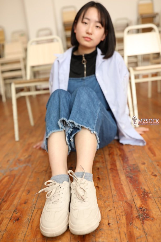 [MZSOCK]爱镁足 No.001 肖弧 [123P/456MB]