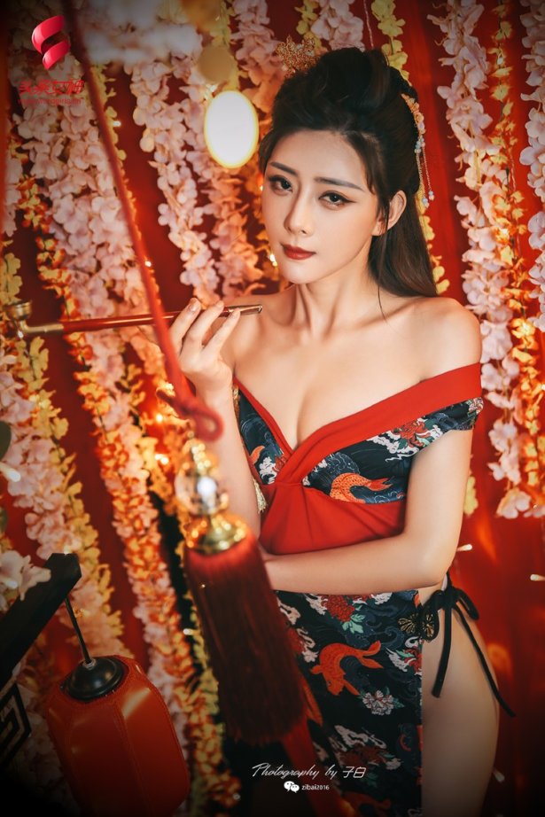 [TouTiao头条女神] 2019-03-17 虹彩[31P/29M]