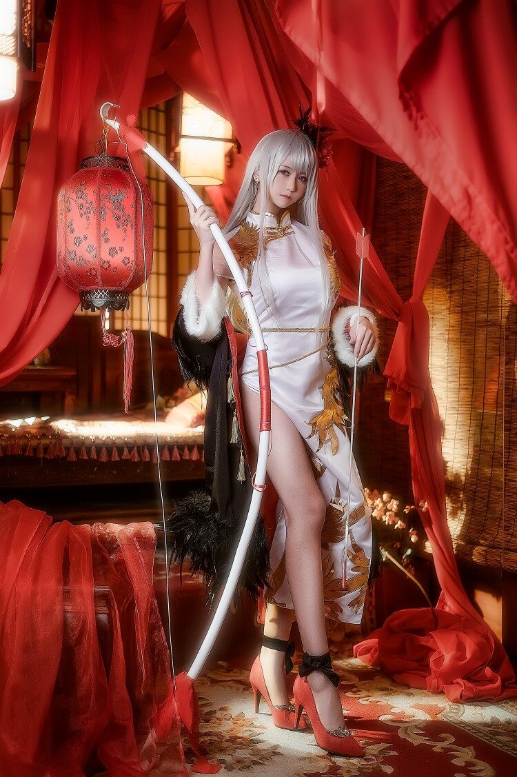 人气动漫Coser@鳗鱼霏儿 – 碧蓝华裳 企业 [11P/1V/396MB]