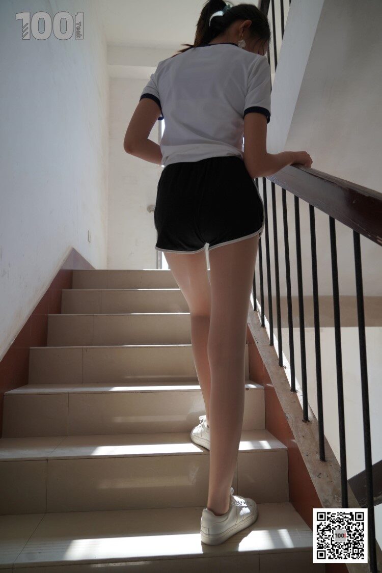 [IESS异思趣向] 一千零一夜 144 西瓜《拥抱阳光1》[97P/63MB]