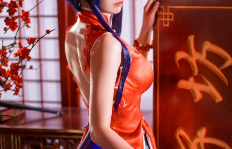 人气动漫Coser@爱老师_PhD  明日方舟 岁红霞 陈cos[18P/138MB]