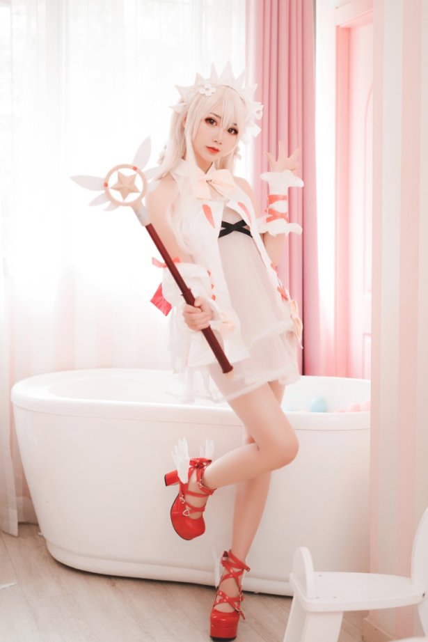 网荭Coser@面饼仙儿 – 伊莉亚 [14P/138MB]