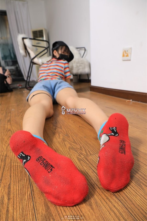 [MZSOCK]爱镁足 No.058 小红袜大长腿 叮叮 [91P/258MB]