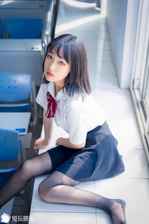 兔玩映画 C 187 教室里的少女 [45P/349MB]