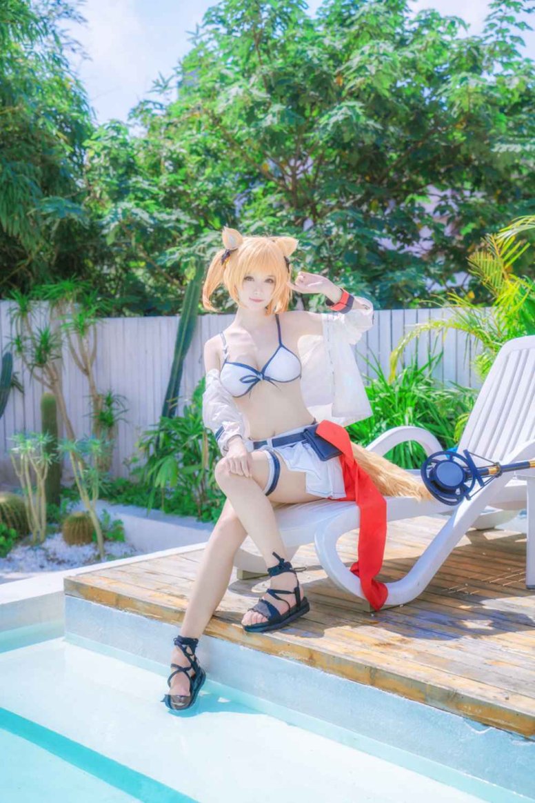 网荭Coser@yui金鱼 – 空泳装 [9P/250M]
