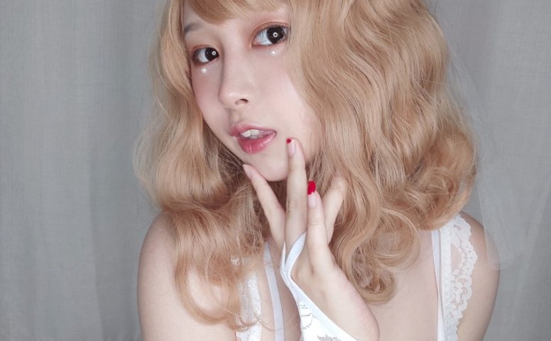 二次元美少女@PAKI酱 – 镂空新娘 [42P/7V/91MB]