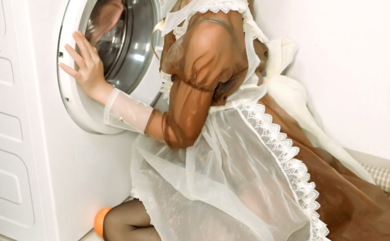 苏嫣嫣阿姨@ 可爱钕仆装 [10P/17MB]