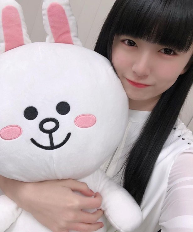 至服樱花妹「桥本美樱」低头绑马尾模样超清纯　撩起的不是头发而是哥的心啊