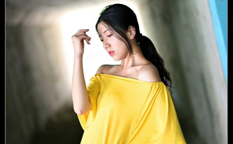 精选街拍 No.034 吳小葵 黄色系女友 [34P/41M]