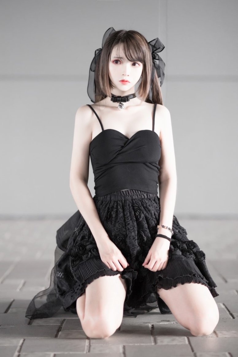 网荭Coser@疯猫ss – 猫漫展黑裙[10P/75MB]